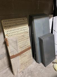 4 pannelli forati /4+4 ripiani in metallo