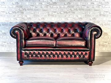 Divano Chesterfield inglese vintage in pelle