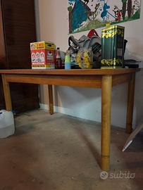 Tavolo in legno