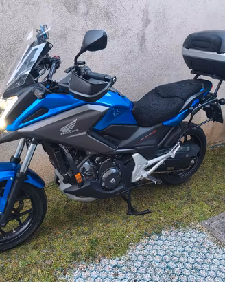 Honda NC750X DCT