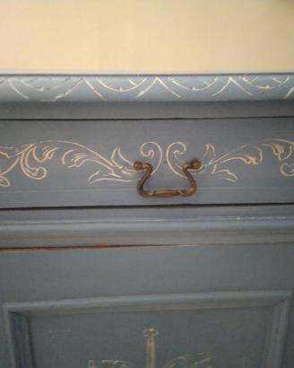 Credenza azzurra