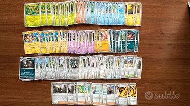 Lotto Pokemon Buoi Pesto: Italiano e Inglese