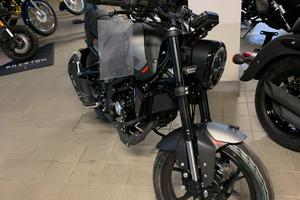 Benelli Leoncino 125 cv