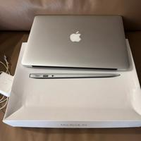 Apple Macbook Air. Valuto permuta.