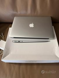 Apple Macbook Air. Valuto permuta.