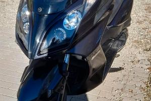 Kymco Downtown 300i - 2012