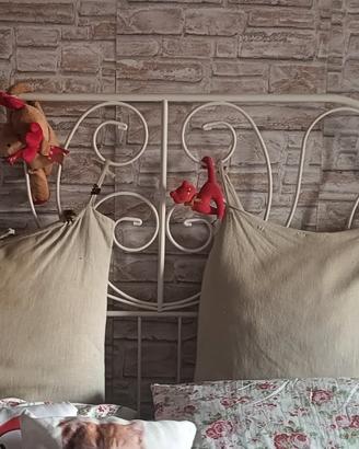 struttura letto + due materassi singoli