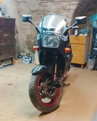 Kawasaki gpx 600