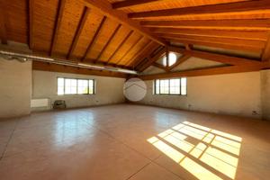 LABORATORIO A MAGENTA