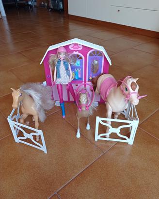 Barbie cavallerizza+maneggio+3 cavalli