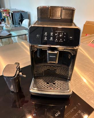 Macchina Caffè Philips 2200 LatteGo EP2231/40