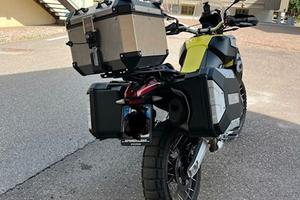 coppia di valigie originali per Apriia Tuareg 660