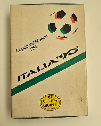 Spilla commemorativa per i Mondiali di calcio '90