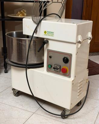 Impastatrice professionale 10kg