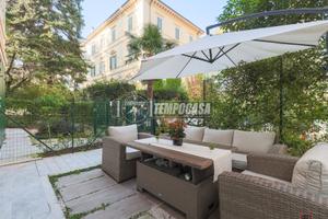 AMPIO 3 LOCALI CON FINITURE DI PREGIO SU DUE LIVEL