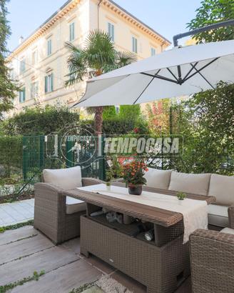 AMPIO 4 LOCALI CON FINITURE DI PREGIO SU DUE LIVEL