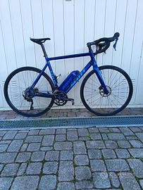 BICICLETTA CORSA A PEDALATA ASSISTITA