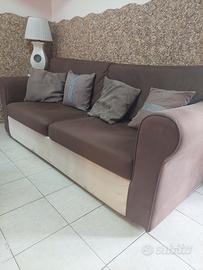 Divano Classico Artigianale e Lume con Colonna