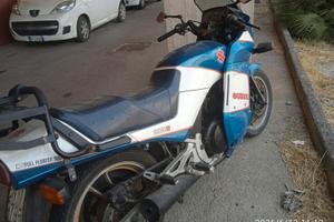 moto Suzuki GSX 550 ES