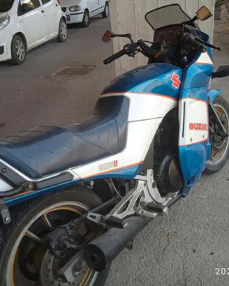 moto Suzuki GSX 550 ES