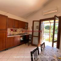 Appartamento, Campofelice di Roccella.
