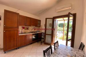 Appartamento, Campofelice di Roccella.