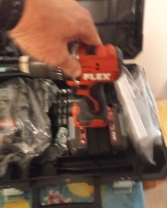 Trapano avvitatore  con percussione doppia batter1