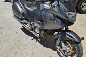 Honda Deauville 700