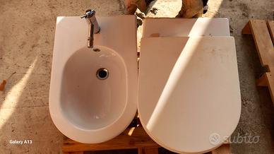  coppia di sanitari sospesi