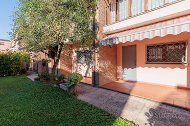 Villa Unifamiliare, Strada Mulattiera, 5, Centro,