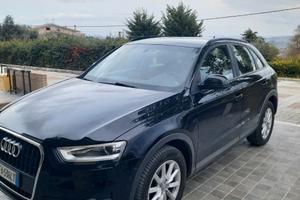 Audi Q3 2.0 TDI  140 CV 