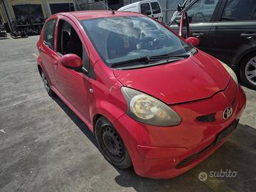 Toyota Aygo 2008 Demolita - Per Ricambi