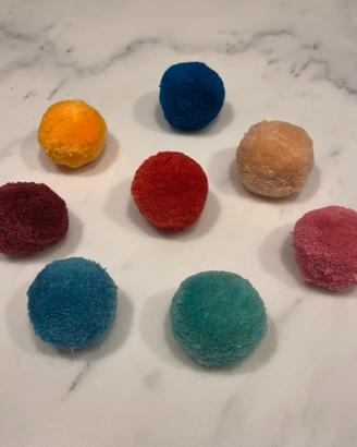 Pom pom spilla