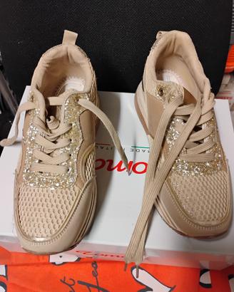 Sneakers donna beige con glitter n. 36