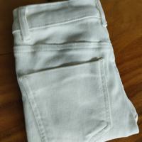 Pantaloni jeans bianchi da donna bershka