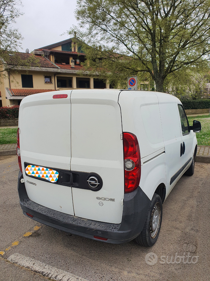 Veicoli commerciali usati Pistoia Trattori camion e