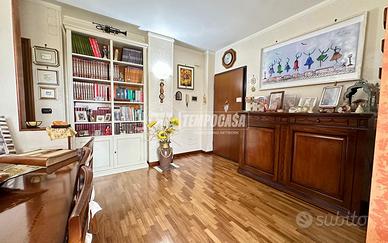 LOSETO - 3 VANI CON TERRAZZO A LIVELLO, POSTO AUTO