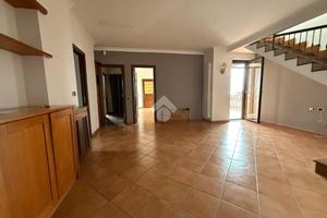 5 LOCALI A ERCOLANO