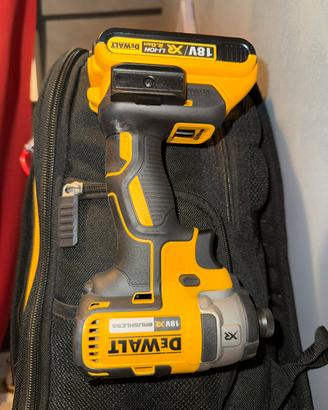 Avvitatore dewalt