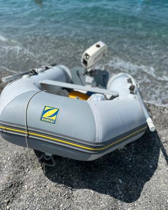 Gommone Tender Zodiac e motore Johnson Outboards