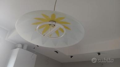 Lampadario a sospensione in vetro con decoro flore
