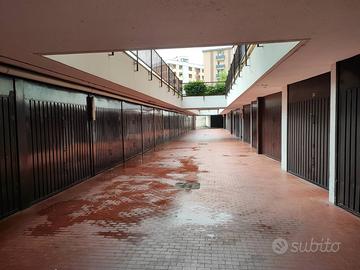 Box Via Guerrazzi Monza