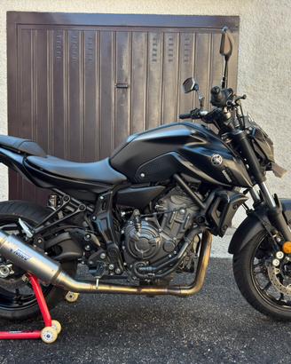 Yamaha MT-07 Tech Black