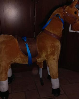 Cavallino Pony meccanico cavalcabile su rotelle 