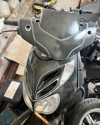 pezzi di ricambio un aprilia sportcity 125