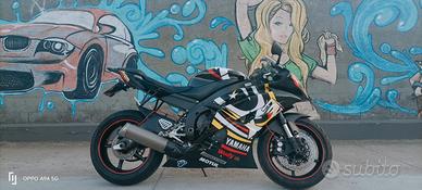 Yamaha YZF R6 - 2013