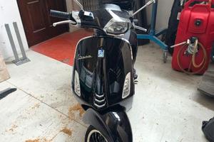 Vespa sprint 125 cc