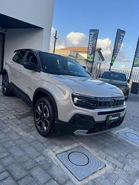 Jeep Avenger 1.2 Turbo 100 CV MHEV Summit