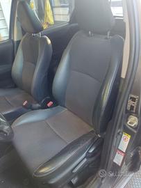 Sedile anteriore sx TOYOTA YARIS del 2012