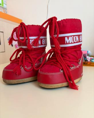 MOON BOOT